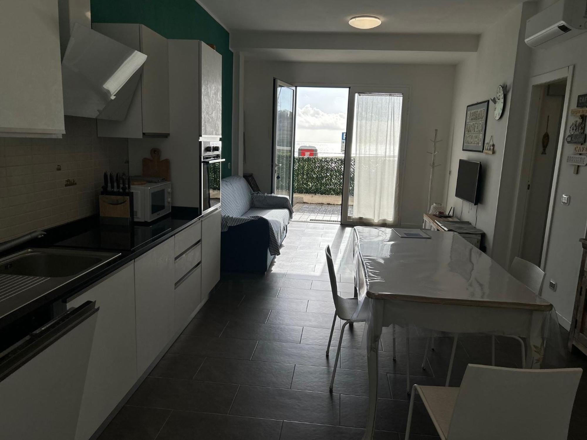 Casa Serge Vista Mare Con Ampio Terrazzo Privato Bergeggi Exteriér fotografie