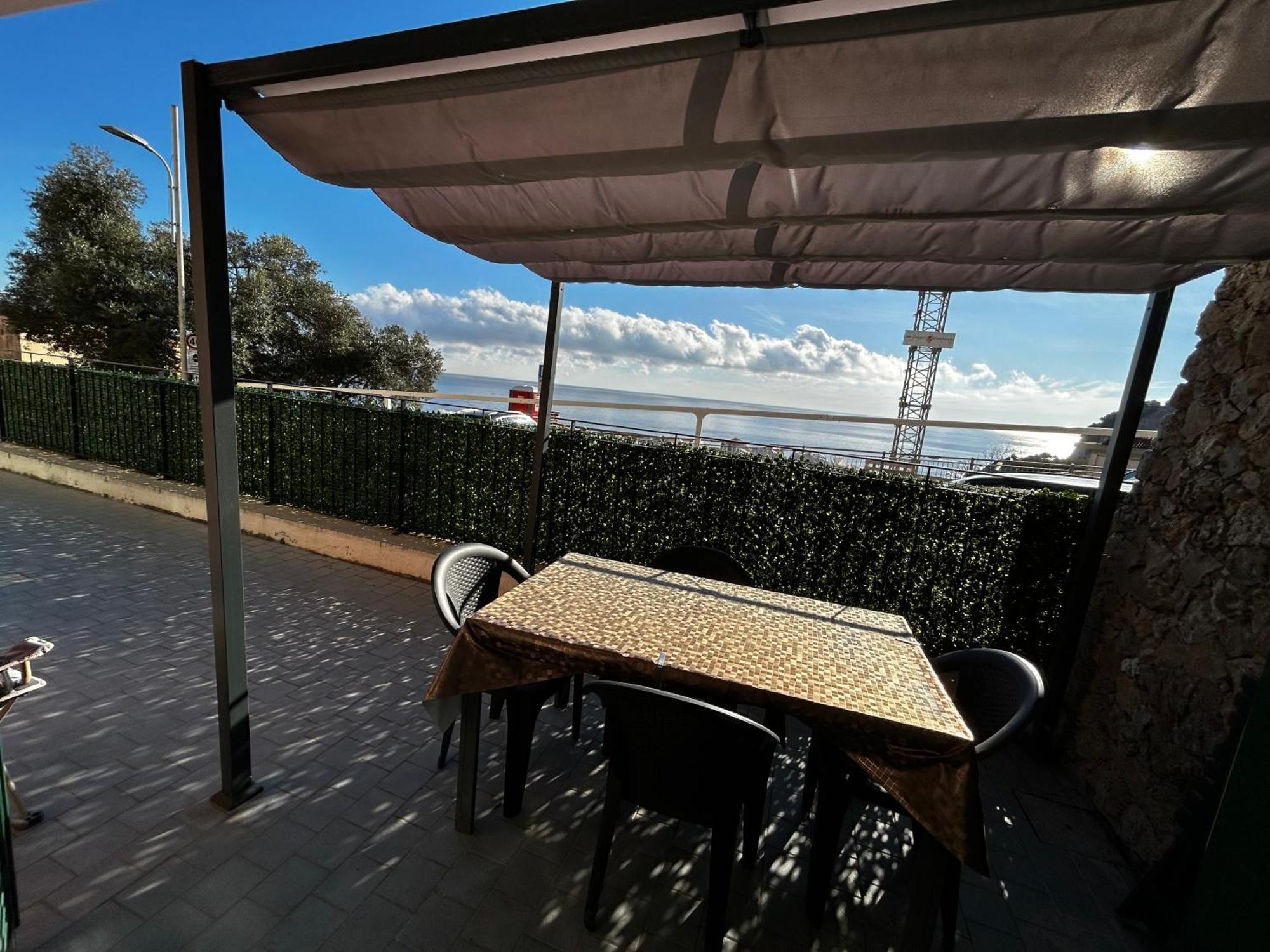 Casa Serge Vista Mare Con Ampio Terrazzo Privato Bergeggi Exteriér fotografie